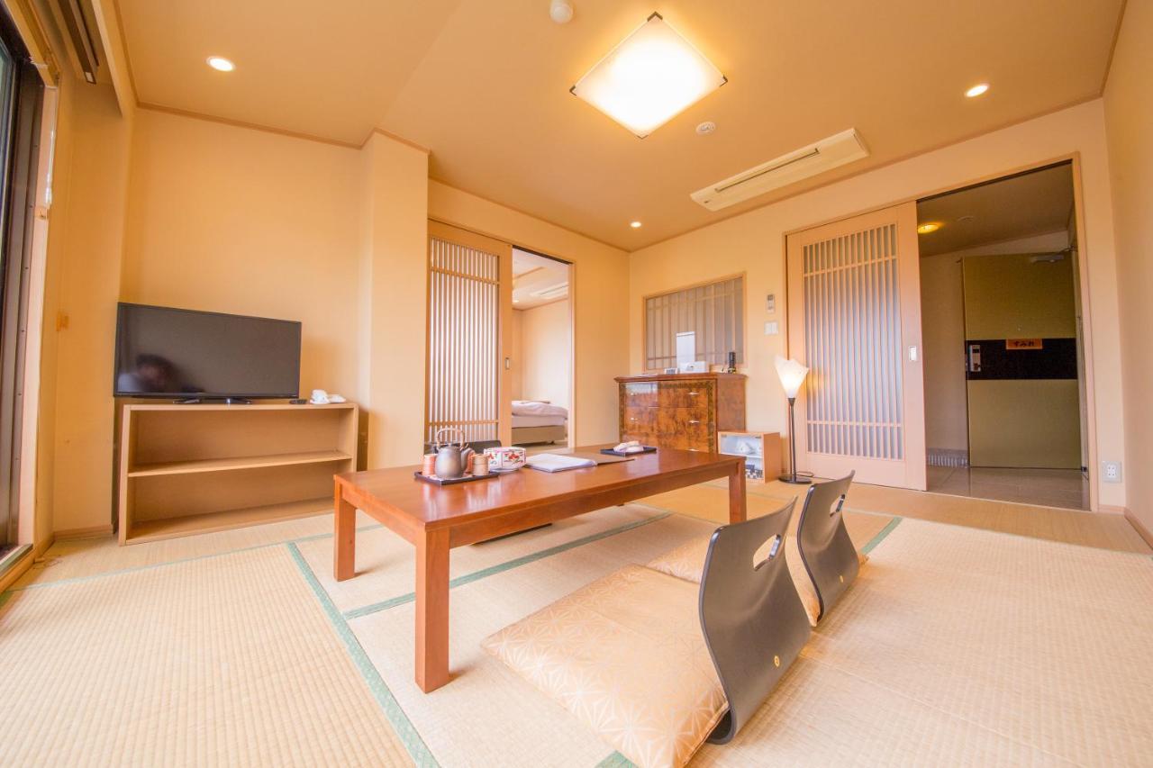 Japaning Liv Ranrokaku Ryokan 3*